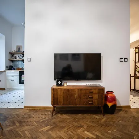 Concierge Miedziana * Varşova